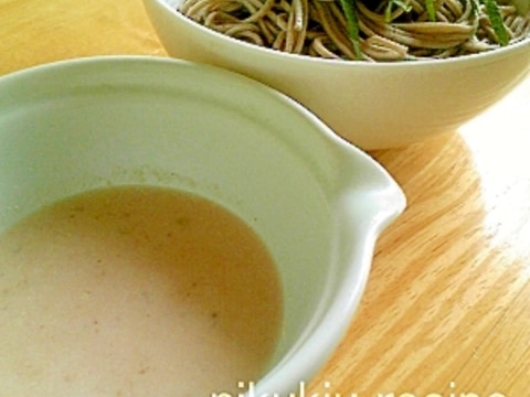 簡単おいしい!くるみ味噌だれでざるそば